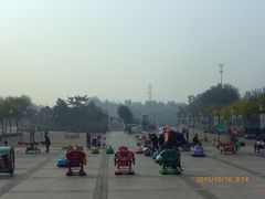 -唐山抗震纪念碑广场