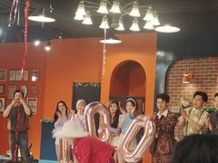 -瑞虹新天地月亮湾