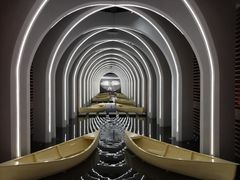 -涨巢·潮玩水疗局