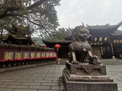 -峨眉山报国寺