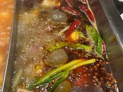 -百年川椒重庆老火锅(光谷店)