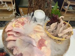 -洪氏嗨捞·猪肚鸡火锅(阳光天地店)