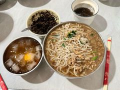 -正宗杨记普洱酸醋米线(总店)