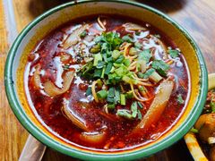 -拈签一笑黄牛肉辣卤串串