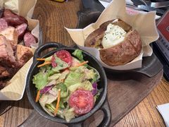 -BOURBON 玻本美式餐厅酒吧(虹桥新天地店)