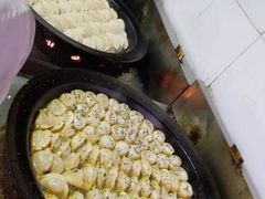 -香山胡记吴江路生煎(灵山路店)