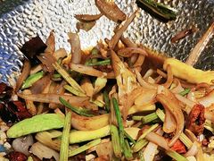 -小鱼小牛·鱼牛干锅·脆鱼火锅(世欧广场店)