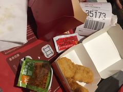 -麦当劳(世界城广场店)