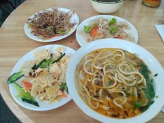 -正宗胖子抻面馆(岭东路店)