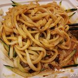 肉夹馍以及三鲜米线，肥肠米粉