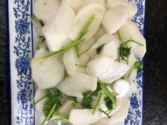 -撒拉人家.酸菜牦牛肉火锅