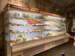 -马路边边串串香(苗栗路店)