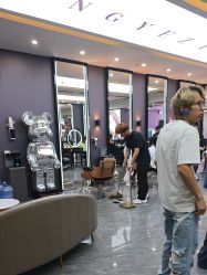 -藤野造型烫染·漂发