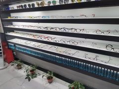 -简·爱眼镜(赛隆眼镜广场店)