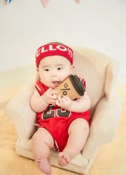 -小熊维尼高端儿童摄影(福田新洲店)