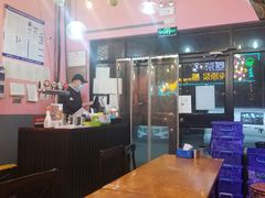 大堂-回·龙虾铺·盆盆蟹·烧烤大排档(回龙观店)