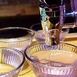 在古朴的小酒馆里，享受超级正宗的烧烤😋