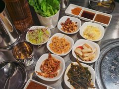 -韩聚屋韩国烤肉餐厅(新北万达店)