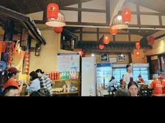 -富正毅三下锅·湘西韵味(天门山索道店)