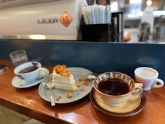 -Be Lived Cafe比例咖啡(摩天轮店)