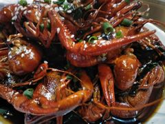 -虾弄弄海派小龙虾·牛羊蝎子火锅