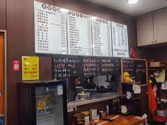 -何太太馄饨面铺(大浒东苑店)