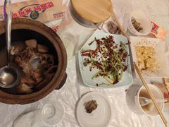 -霄汉牛三鲜湖北砂锅菜(万松园2店)