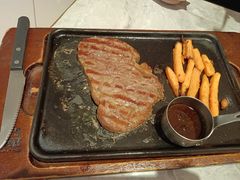 -必胜客(仲盛商城王安宇主题店)