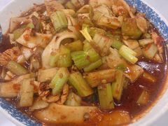 -此疆彼界·卓记米粉