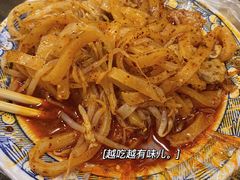 -牡丹广场薛栓子擀面皮大王