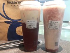 桃桃芝士红宝石茶-瑞幸咖啡(外滩SOHO店)