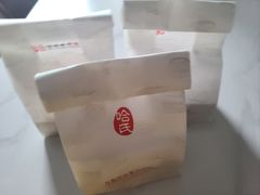 -哈氏上海哈尔滨食品厂(汇联商厦天钥桥路店)