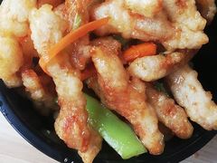 -老码头黑皮肘子锅包肉(赣水路店)