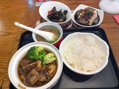 -贯一台湾牛肉面(八一七中路店)