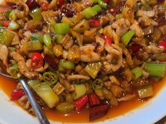 -严记小天府酸菜鱼(西四路店)