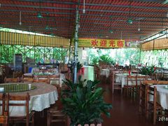 大堂-油田美食农庄