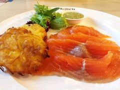 烟熏三文鱼-LENBACH兰巴赫西餐啤酒坊(大连东港店)
