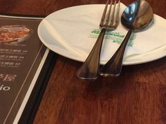 -玛格萝妮比萨屋(四平店)