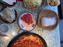 -鸿姐老火锅(花园路店)