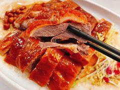荔枝木烧鹅-东江渔村·古典园林·30年粤菜老字号(太和店)