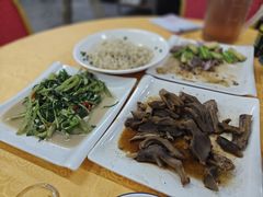 -烧鹅妹饭店