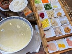 -香麒园·过桥米线·南湖雅宴