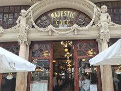 -Majestic Café