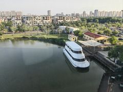 -天津梅江中心皇冠假日酒店