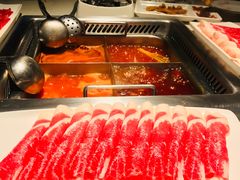 -海底捞火锅鲜切牛肉主题店(长寿路店)