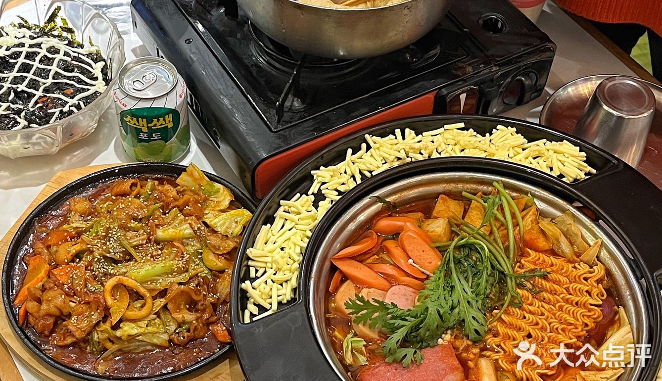 超有🇰🇷韩式氛围的年糕火锅&鱼饼汤！🐟我太爱了