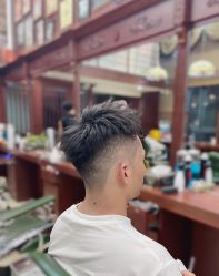 -尼特斯男士发型馆