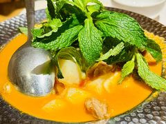 -月亮眼花园餐厅书吧酒吧