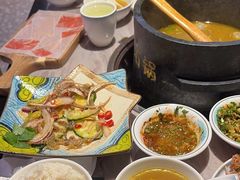 -野·大山里野生菌石锅土鸡(益田假日店)