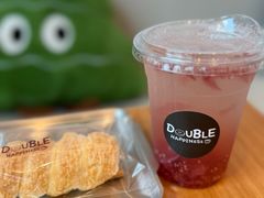 -DOUBLE HAPPINESS 双喜面包咖啡